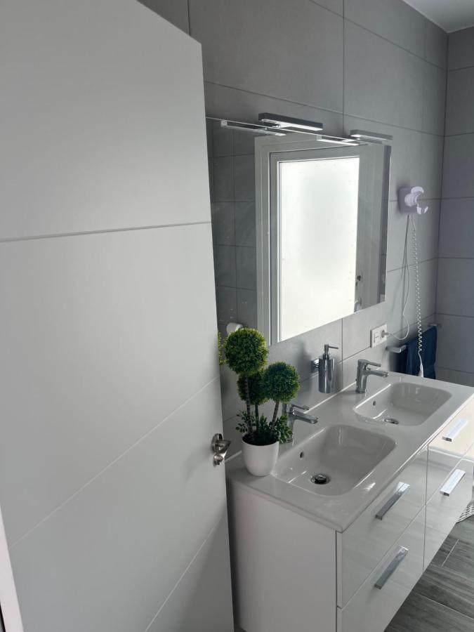 Mym Villa Tías Eksteriør bilde